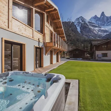 Avec Jacuzzi Et Animaux Admis, Vue Mont-blanc - Fr-1-343-259 木屋